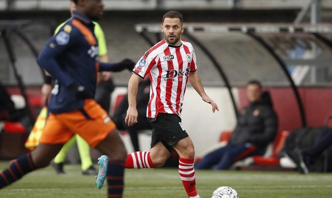 以霍华德为 以霍华德为